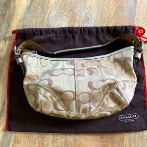 Gold Coach Purse, excellent condition